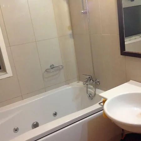 Deluxe Penthouse 3 Bedroom * Larnaca