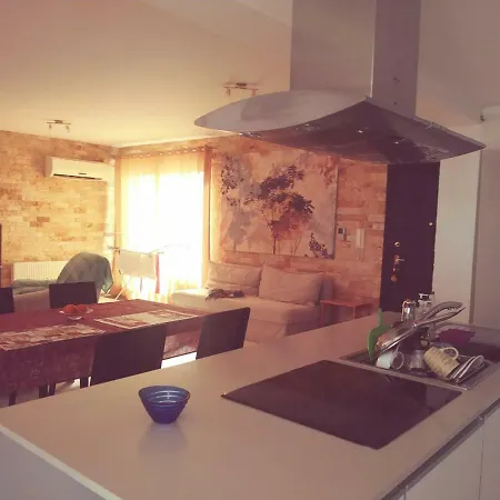 Deluxe Penthouse 3 Bedroom Apartment